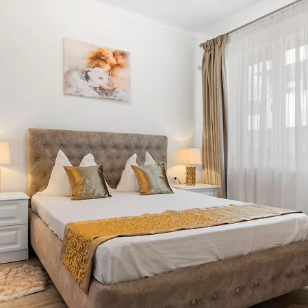 Moonlight Flower Appartement *